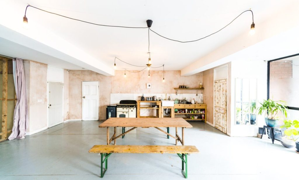 MKII-warehouse studio with catering facilities for unique, personal funeral ceremony and wakes