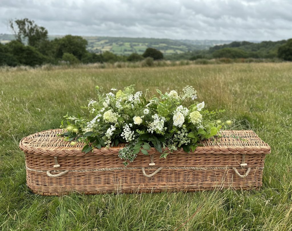 Woven Farewell buff English Willow coffin