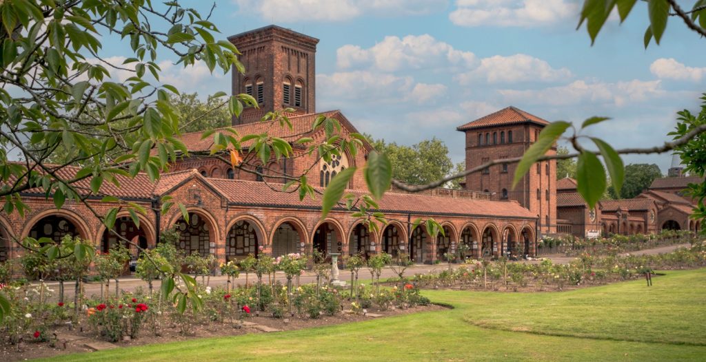 GoldersGreen Crematorium memorial gardens and memorial arches